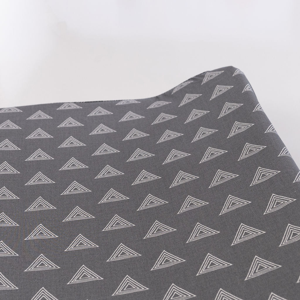 Tops for Tots - Changing Pad Cover - Light gray on dark gray - Olli+Lime